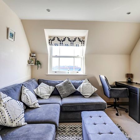 ウェアEntire 2 Bed Flat Contractors Families And Relocatorsアパートメント エクステリア 写真