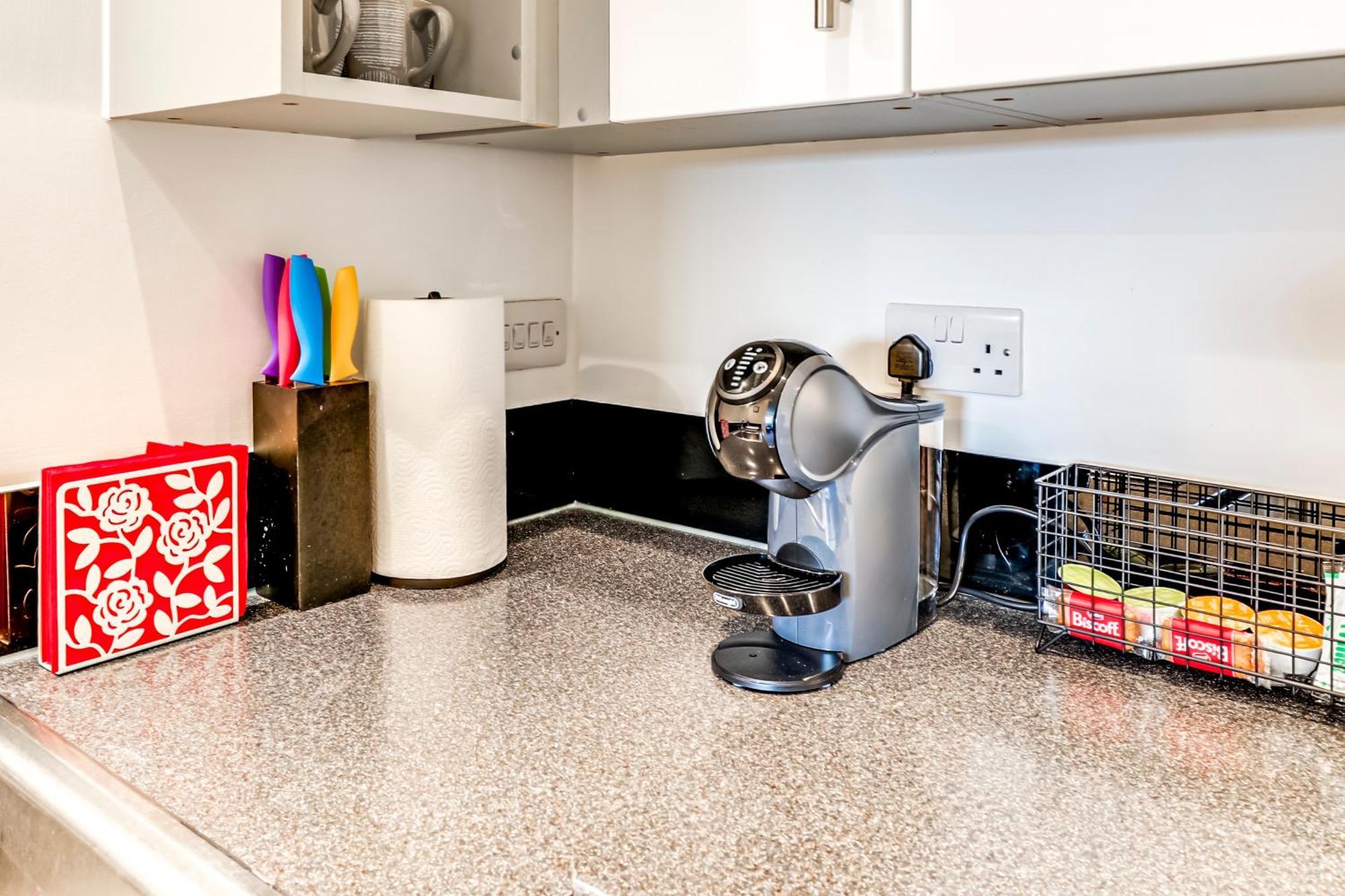 ウェアEntire 2 Bed Flat Contractors Families And Relocatorsアパートメント エクステリア 写真